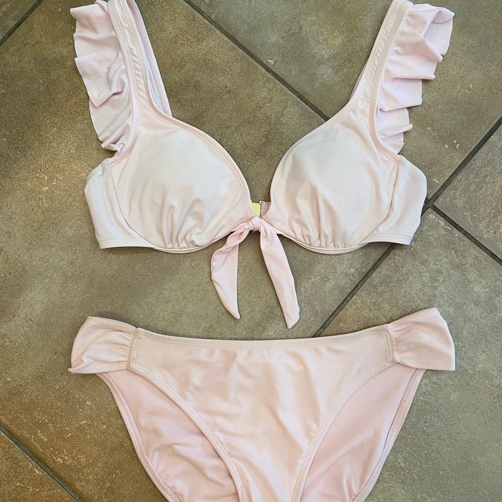 Light Pink Ruffle Bikini Set - Picture 3 of 5